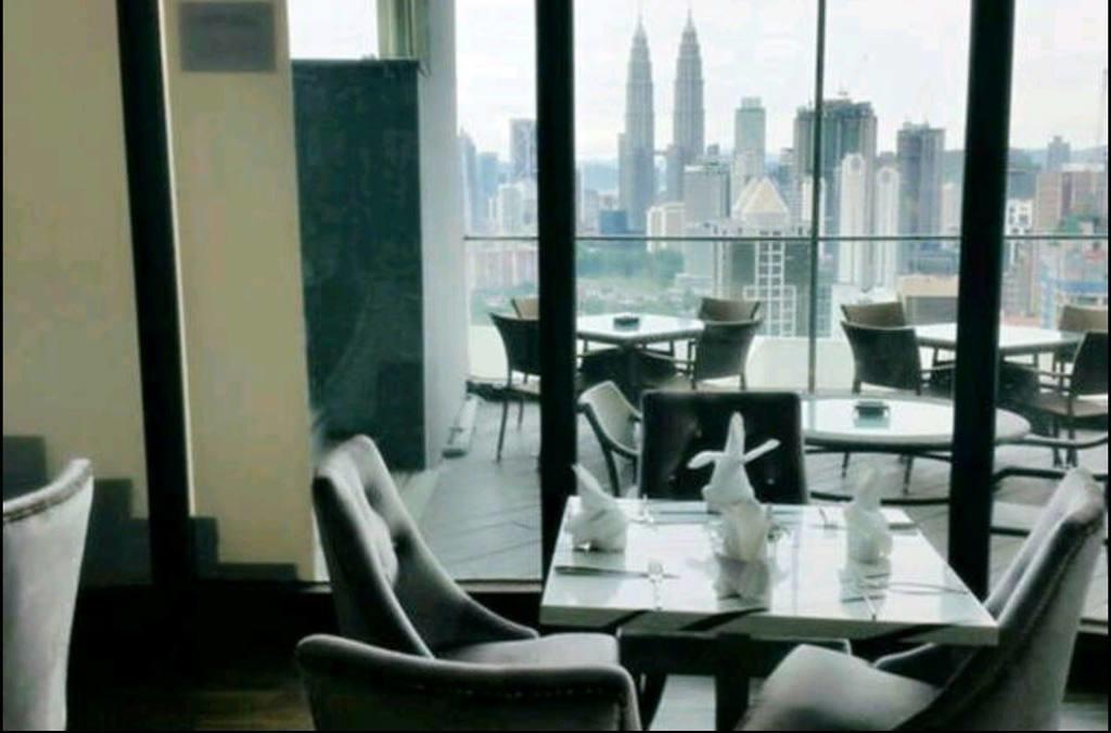 Regalia Suites By Ihost Kuala Lumpur Esterno foto